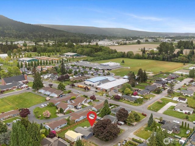 1922 S Wall Street, Mount Vernon, WA 98273
