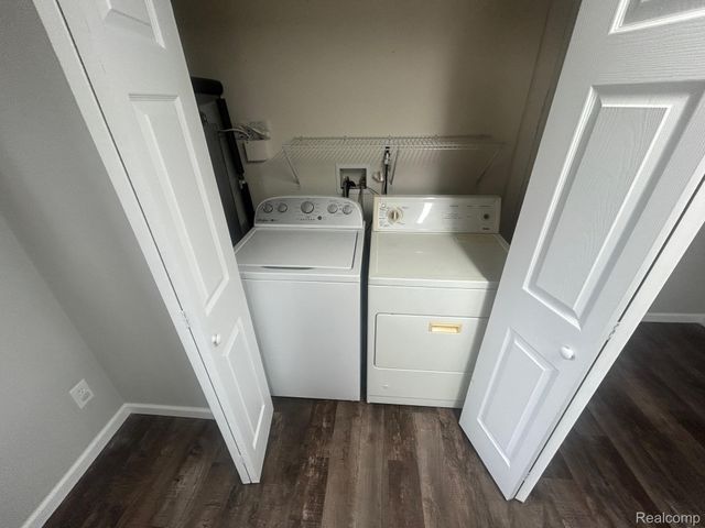 1303 COLLIER Road, Auburn Hills, MI 48326