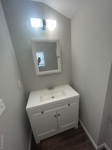 1303 COLLIER Road, Auburn Hills, MI 48326