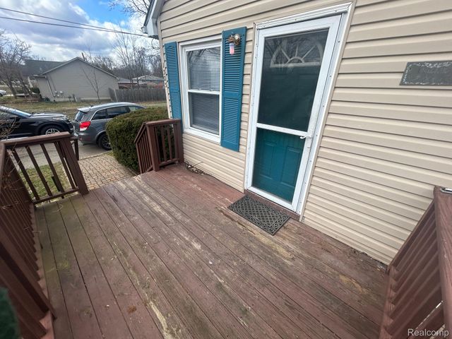 1303 COLLIER Road, Auburn Hills, MI 48326