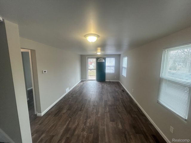 1303 COLLIER Road, Auburn Hills, MI 48326