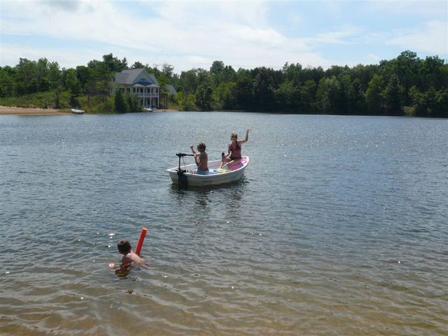 77524 Le Lac Drive, Covert, MI 49043