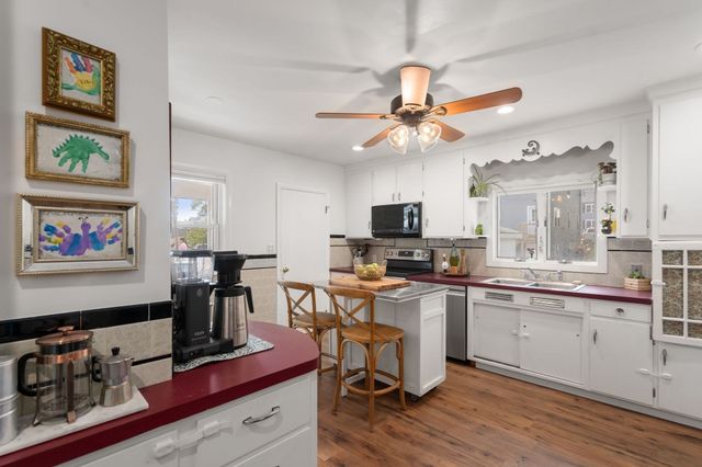 29 Lexington Ave, Attleboro, MA 02703