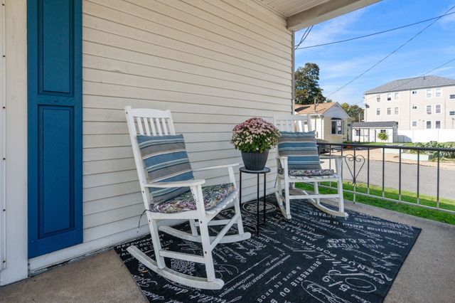 29 Lexington Ave, Attleboro, MA 02703
