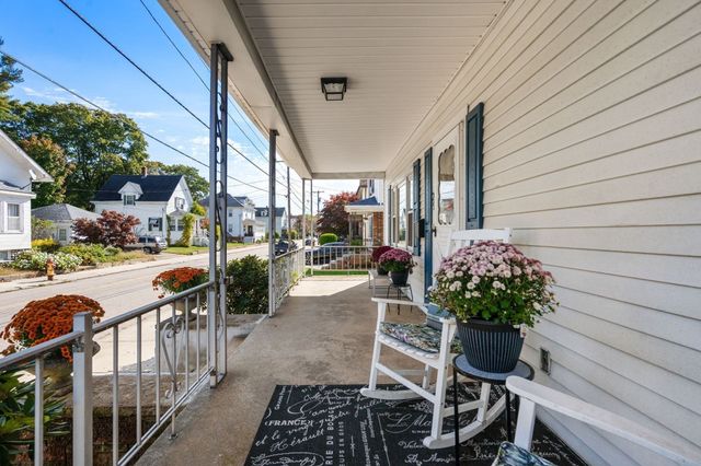 29 Lexington Ave, Attleboro, MA 02703