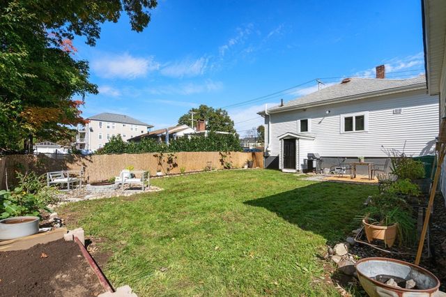 29 Lexington Ave, Attleboro, MA 02703