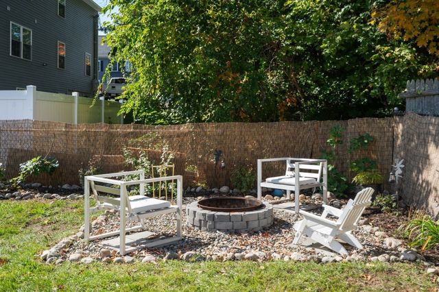 29 Lexington Ave, Attleboro, MA 02703