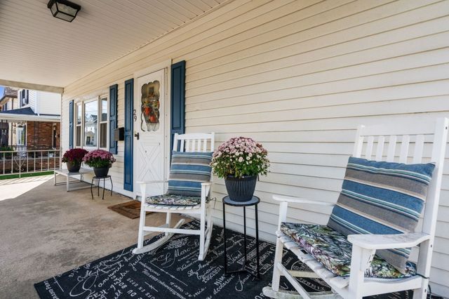29 Lexington Ave, Attleboro, MA 02703