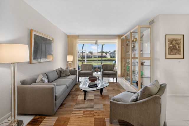 17329 Boca Club Boulevard 2, Boca Raton, FL 33487
