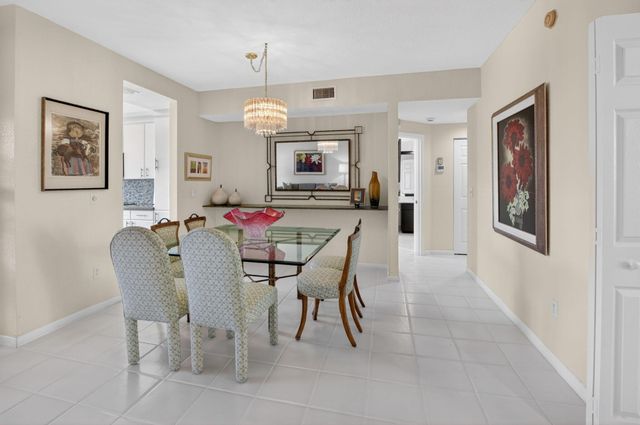 17329 Boca Club Boulevard 2, Boca Raton, FL 33487