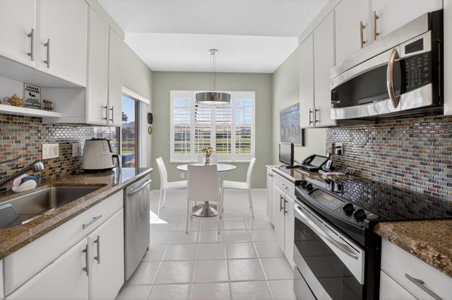 17329 Boca Club Boulevard 2, Boca Raton, FL 33487