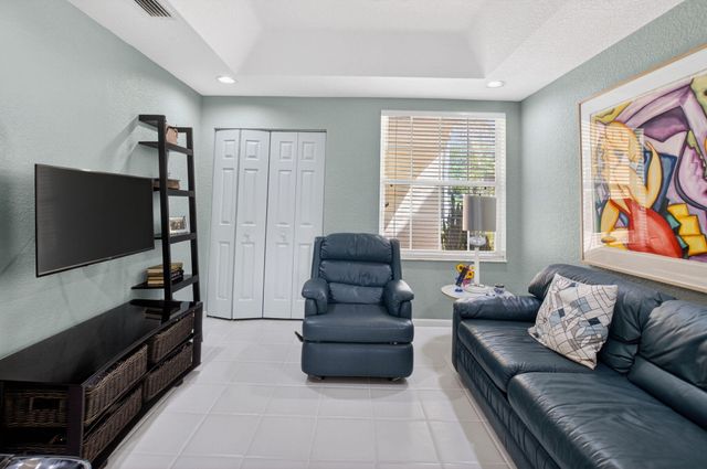 17329 Boca Club Boulevard 2, Boca Raton, FL 33487