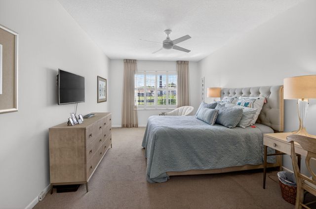 17329 Boca Club Boulevard 2, Boca Raton, FL 33487