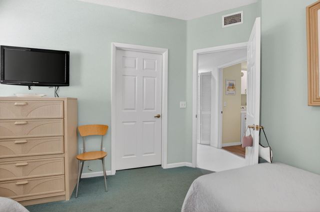 17329 Boca Club Boulevard 2, Boca Raton, FL 33487