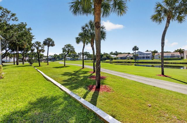 17329 Boca Club Boulevard 2, Boca Raton, FL 33487