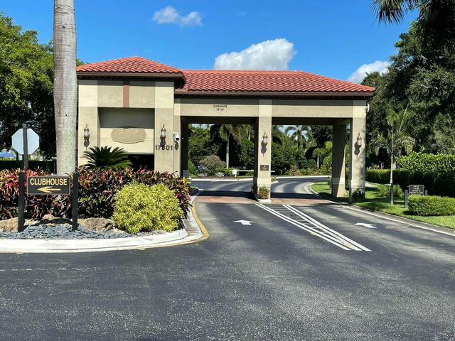 17329 Boca Club Boulevard 2, Boca Raton, FL 33487