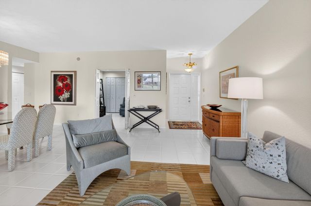 17329 Boca Club Boulevard 2, Boca Raton, FL 33487