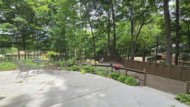 8480 W Edgerton AVENUE, Greendale, WI 53129