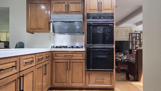 8480 W Edgerton AVENUE, Greendale, WI 53129