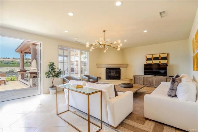 15 Shadowcast, Newport Coast, CA 92657