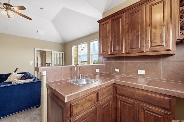 322 Santa Domingo, Helotes, TX 78023