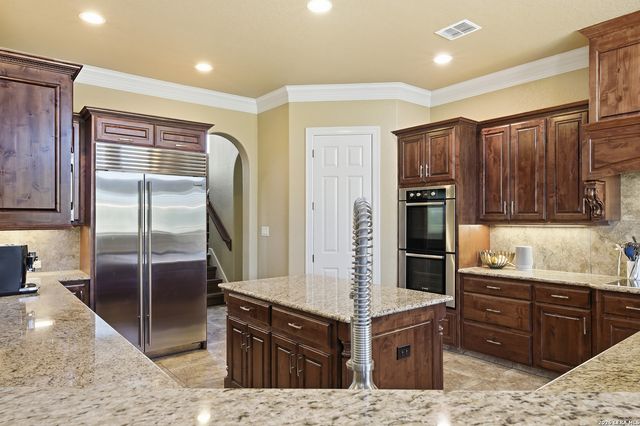 322 Santa Domingo, Helotes, TX 78023