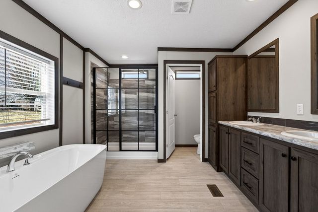 3881 Shellsford Rd, Mcminnville, TN 37110