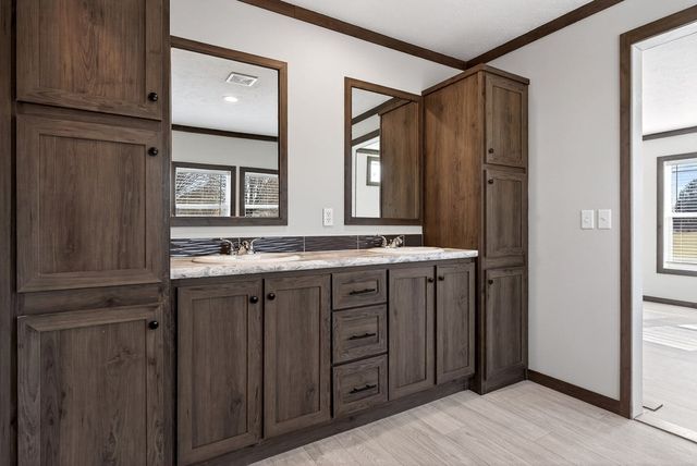 3881 Shellsford Rd, Mcminnville, TN 37110