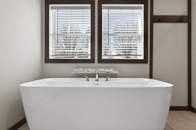 3881 Shellsford Rd, Mcminnville, TN 37110