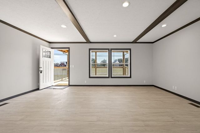 3881 Shellsford Rd, Mcminnville, TN 37110