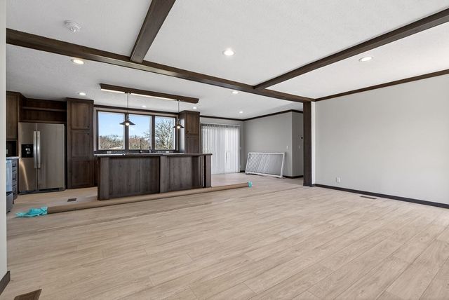 3881 Shellsford Rd, Mcminnville, TN 37110