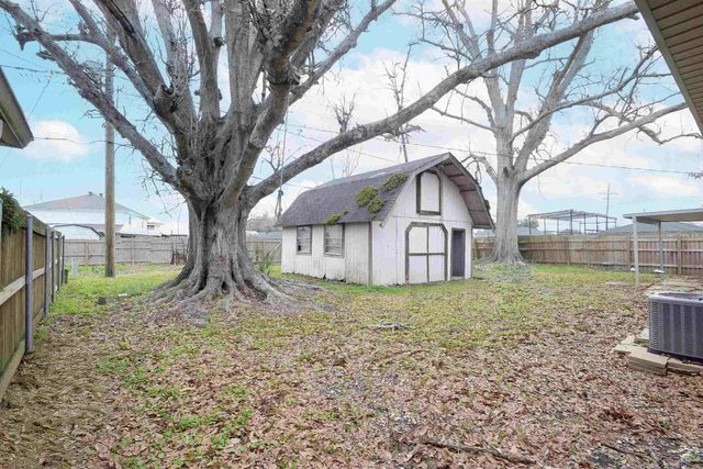 813 Kenney Street, Houma, LA 70364