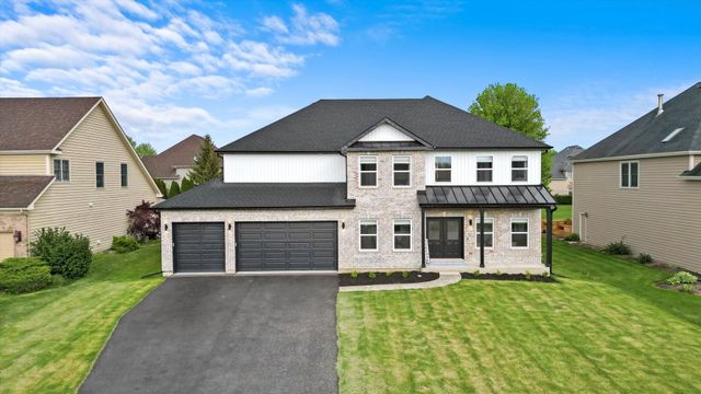 413 N Sycamore Lane, North Aurora, IL 60542