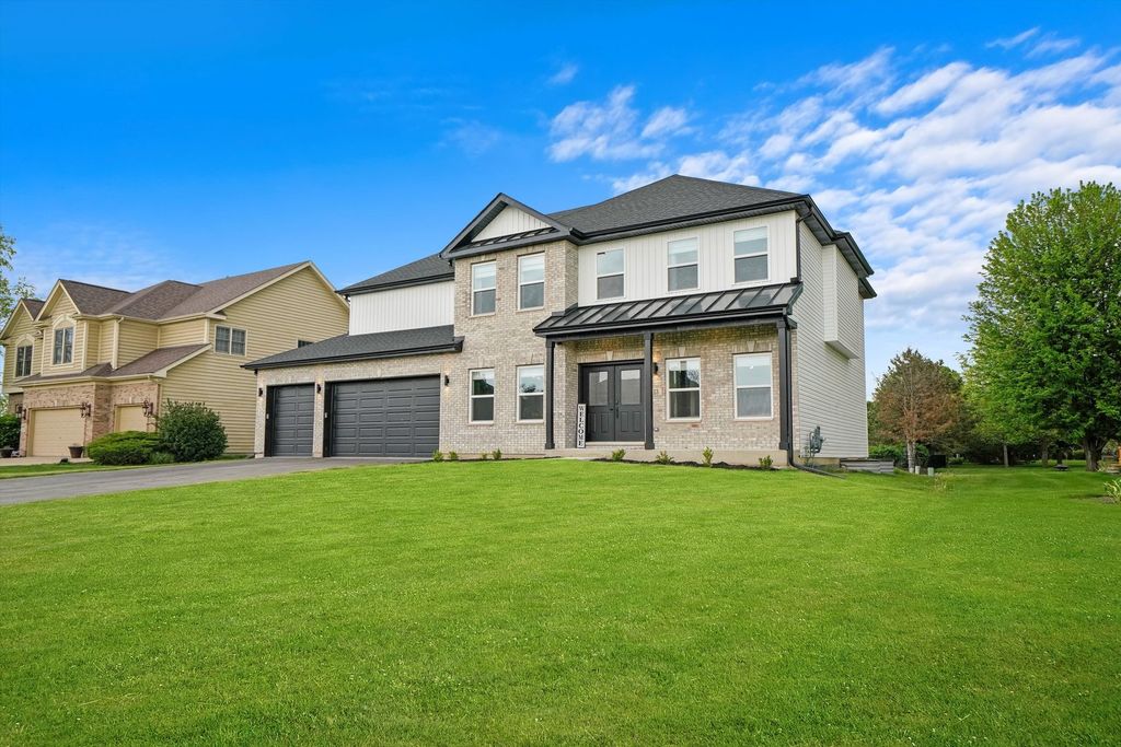 413 N Sycamore Lane, North Aurora, IL 60542