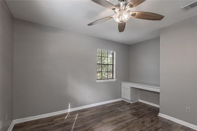 2402 Sycamore Avenue A1, Huntsville, TX 77340