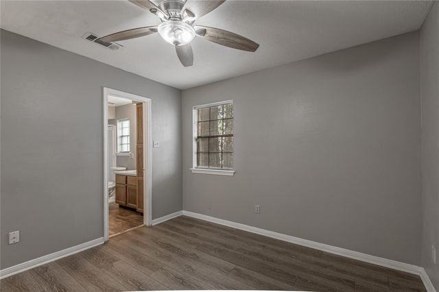 2402 Sycamore Avenue A1, Huntsville, TX 77340