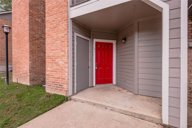 2402 Sycamore Avenue A1, Huntsville, TX 77340