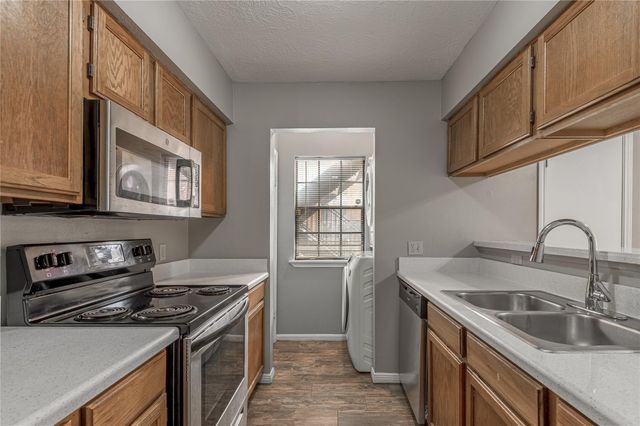 2402 Sycamore Avenue A1, Huntsville, TX 77340