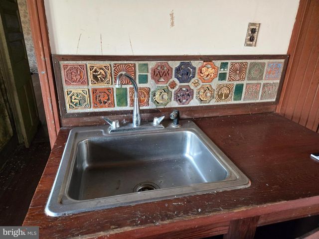 2519 ASH MILL RD, Doylestown, PA 18902