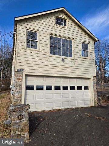 2519 ASH MILL RD, Doylestown, PA 18902