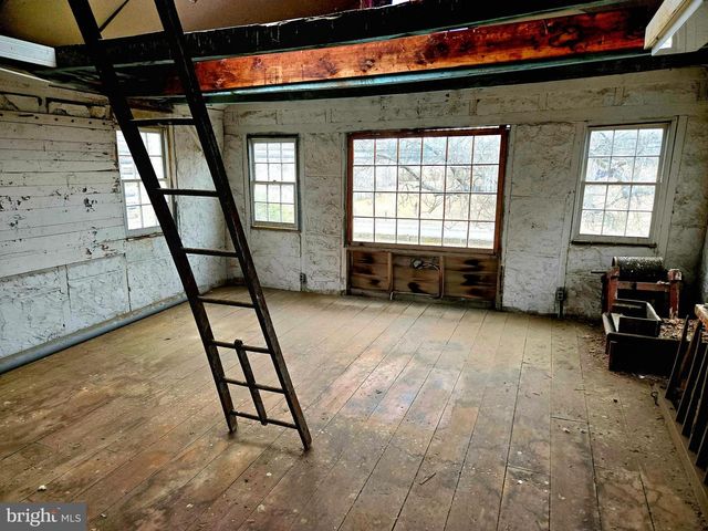 2519 ASH MILL RD, Doylestown, PA 18902