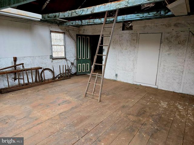 2519 ASH MILL RD, Doylestown, PA 18902