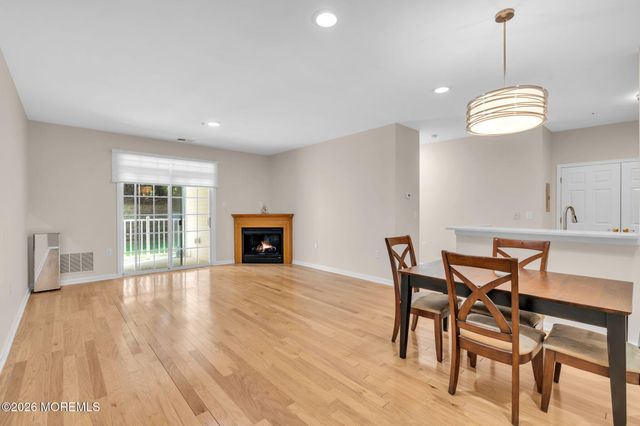 313 Sophee Lane, Lakewood, NJ 08701
