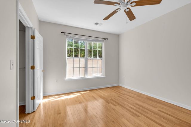 313 Sophee Lane, Lakewood, NJ 08701