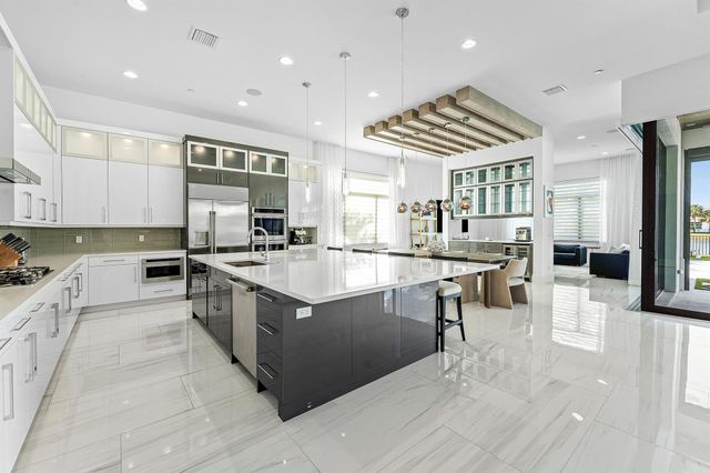 9235 Coral Isles Circle, Palm Beach Gardens, FL 33412