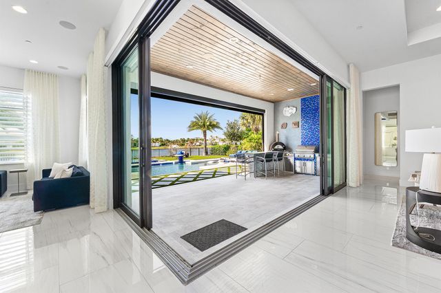 9235 Coral Isles Circle, Palm Beach Gardens, FL 33412