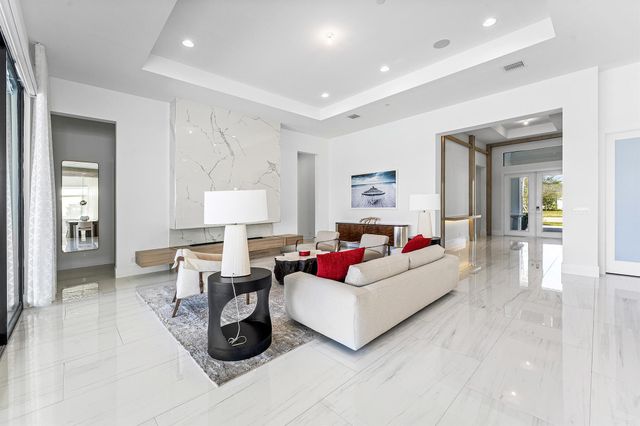 9235 Coral Isles Circle, Palm Beach Gardens, FL 33412