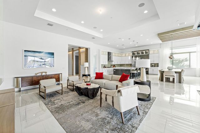 9235 Coral Isles Circle, Palm Beach Gardens, FL 33412