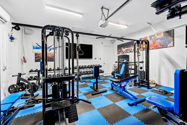 9235 Coral Isles Circle, Palm Beach Gardens, FL 33412