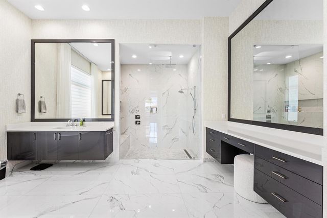 9235 Coral Isles Circle, Palm Beach Gardens, FL 33412